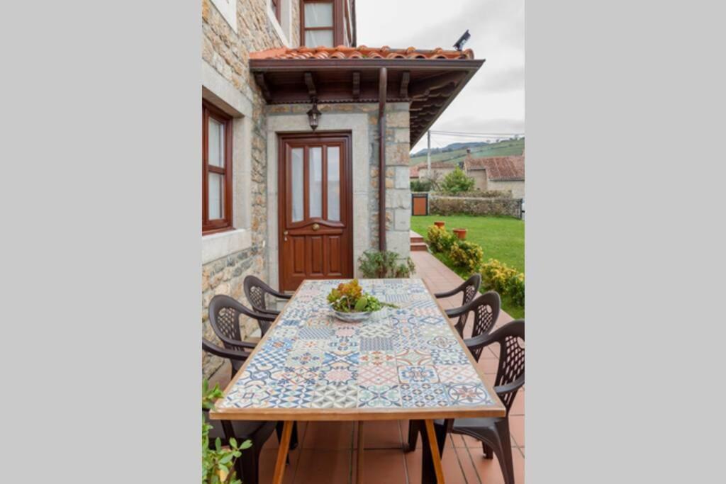 La Casona De La Bisa Villa Colombres Luaran gambar